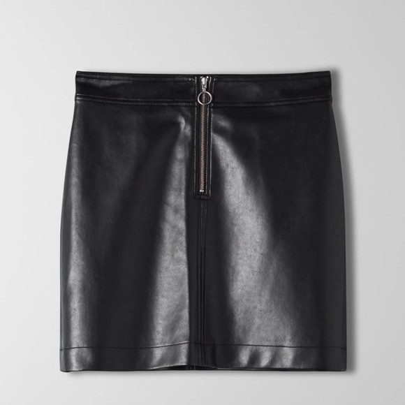Aritzia Wilfred Free Black Leather Skirt - Picture 2 of 12